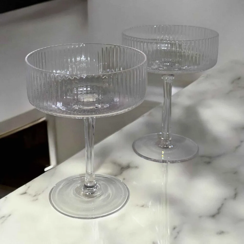 Copa de cóctel acanalada – 8 oz Curated Home Decor
