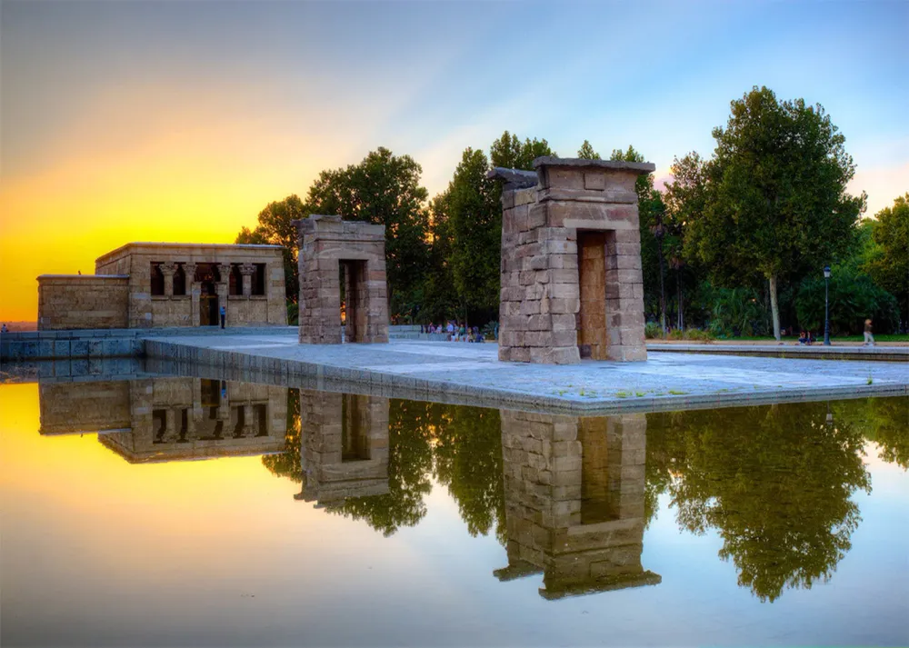 Templo de Debod Fine Artic