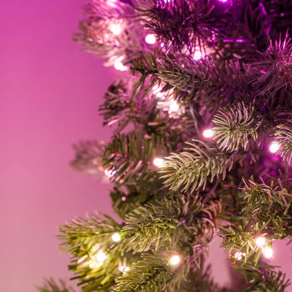 Pre-lit Garland
