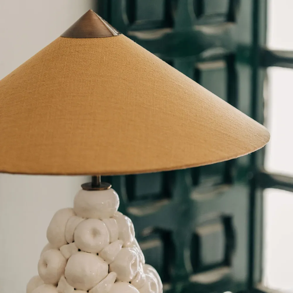 Pantalla Capuchina Oro Viejo