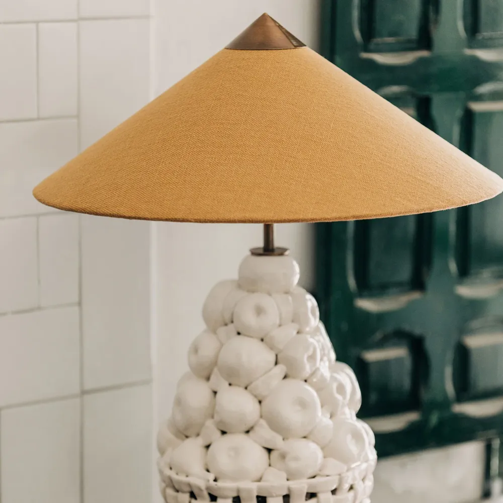 Pantalla Capuchina Oro Viejo