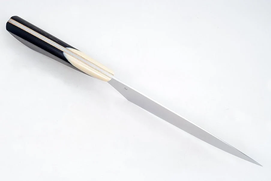 En blanco y negro Westknives