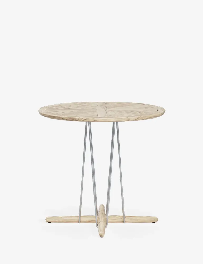 e022 ø80 embrace outdoor dining table CARL HANSEN & SØN