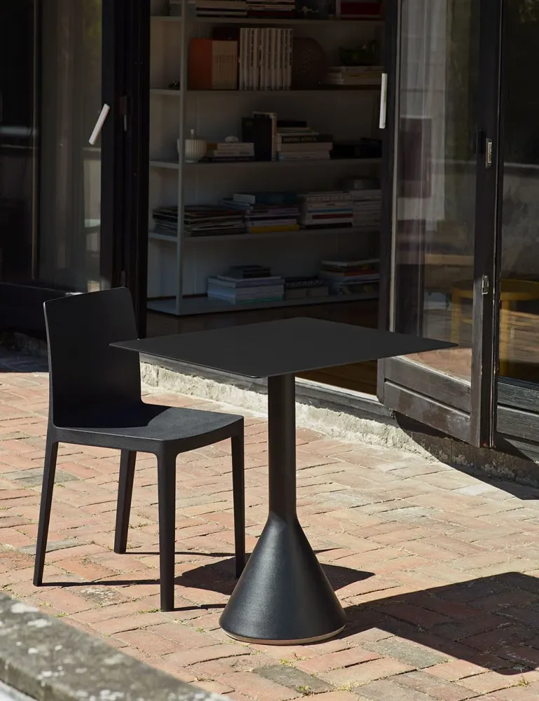 Palissade cone table HAY
