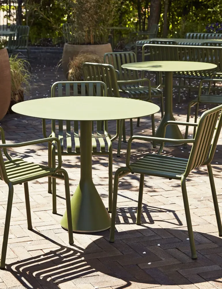 Palissade cone table round 90 HAY