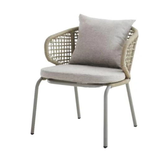 SILLA DECORATIVA P/ EXTERIOR GR. SIN MARCA