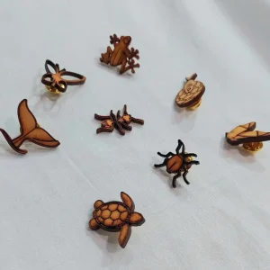 Broches o pines animales. Marca Biologika® Biologika Colombia