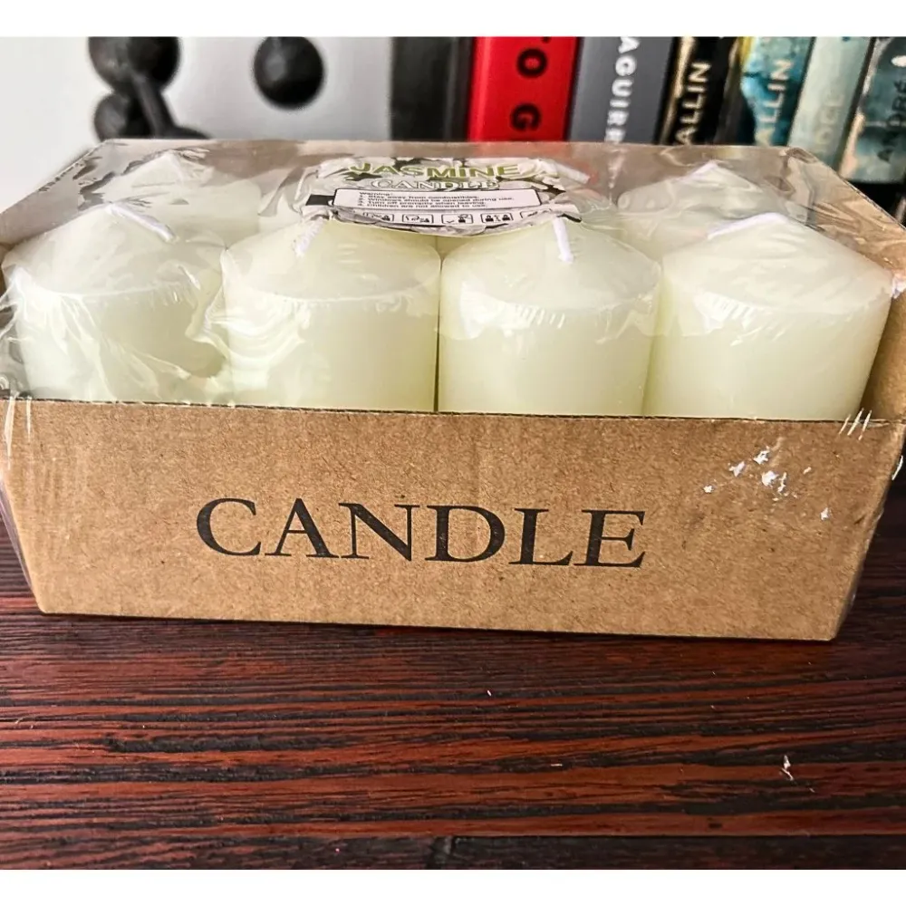 Set 8 velas de 8 cm de alto aromática. Modelo M