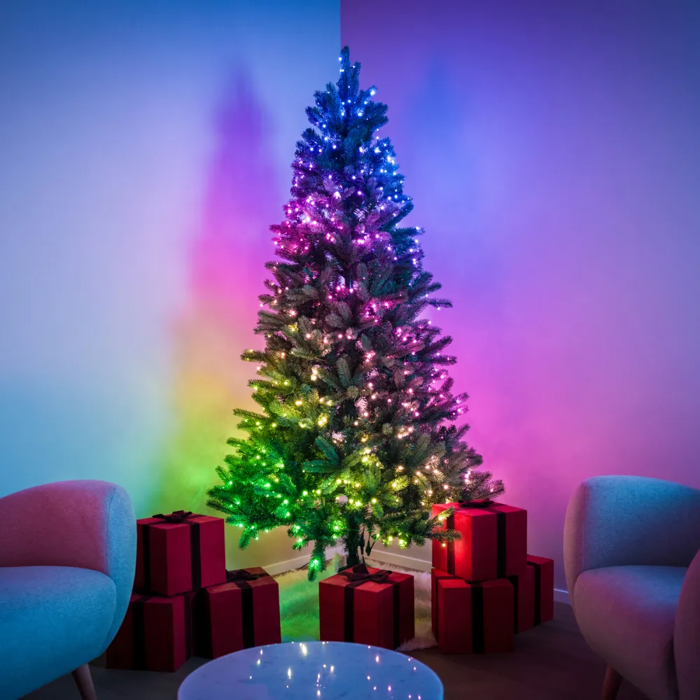 Pre-lit Tree