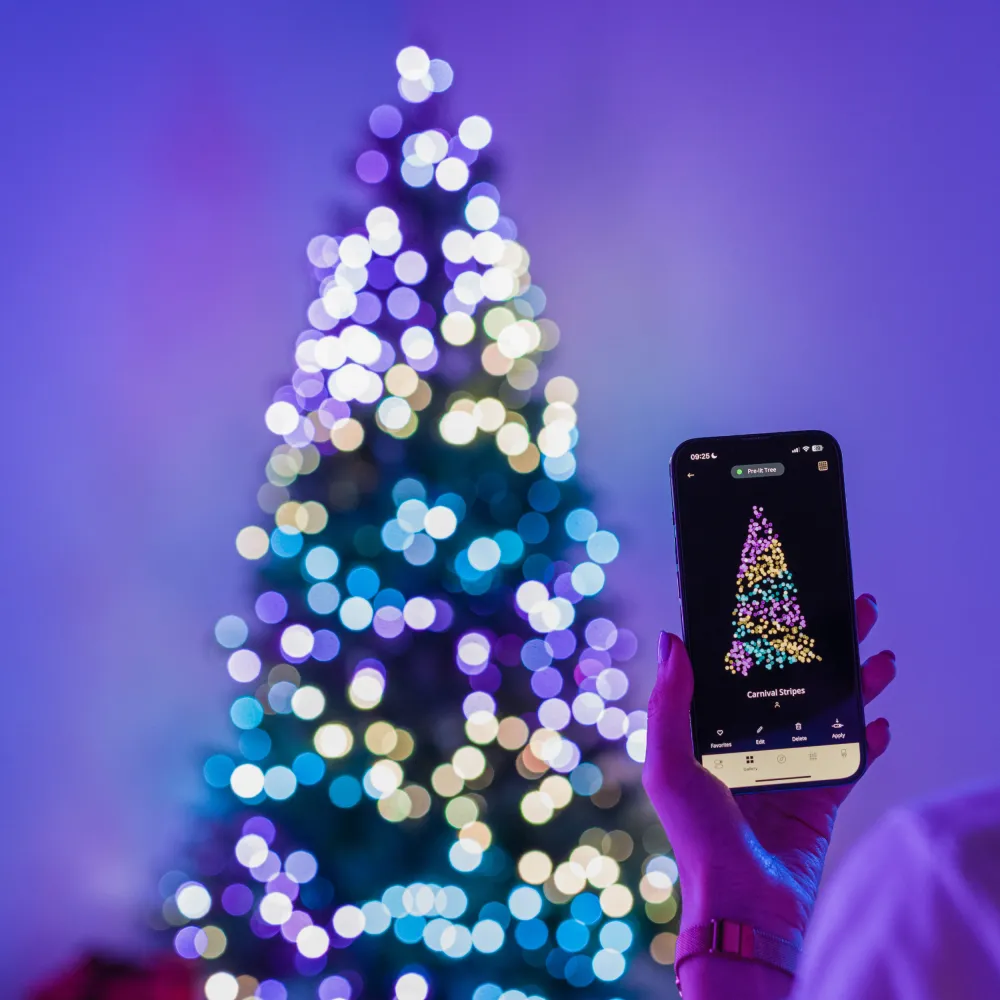 Pre-lit Tree