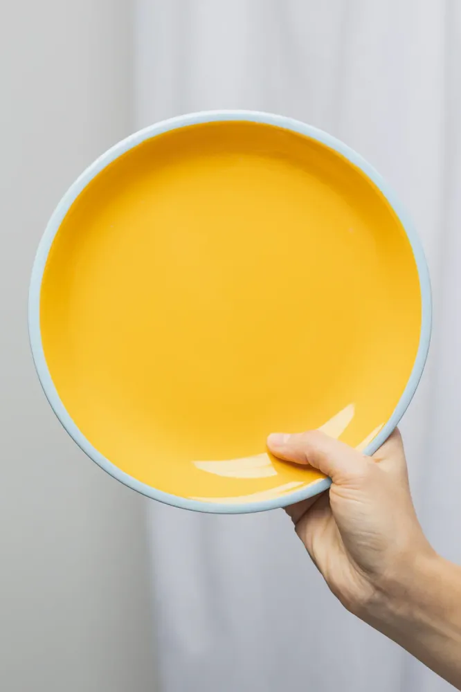 Plato amarillo caramelo Tranquillo