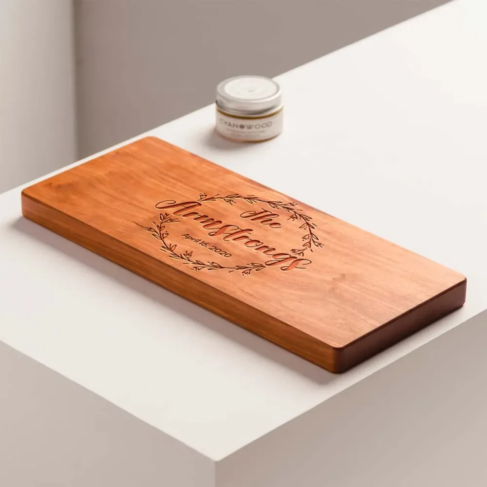 Tabla de embutidos de cereza personalizada - Tabla de quesos - Grabado de corona