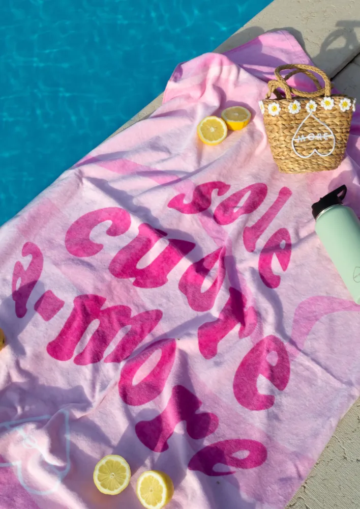 -MORE Soft Beach Towel Morado A-MORE Camilla Clemente