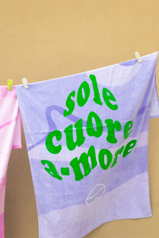 -MORE Soft Beach Towel Morado A-MORE Camilla Clemente
