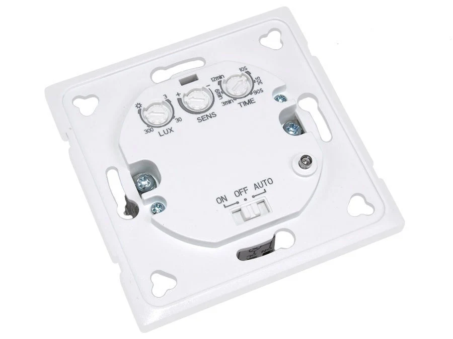 Maclean MCE132 Microonda PIR Junction Box 5 - 15m 180º IP20